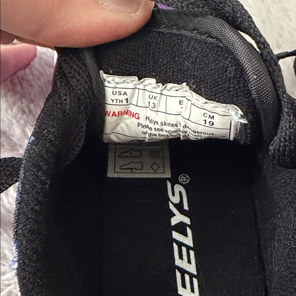Heelys Pro 20 LG Skate Shoe - Little Kid / Big Kid - Galaxy, Youth Size 1 - Picture 5 of 6
